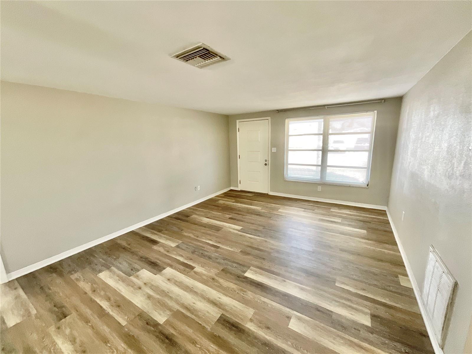 Image 8 of 17 For 1541 Alert Street