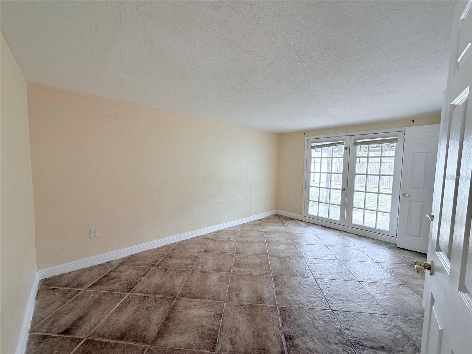 Image 17 of 23 For 3628 Landale Drive