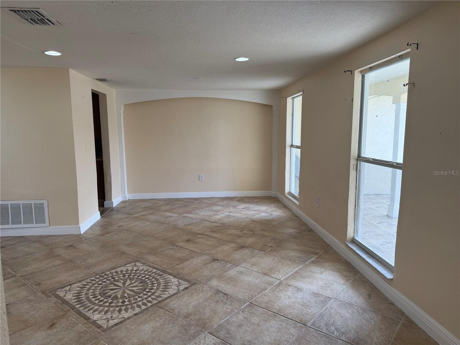 Image 5 of 23 For 3628 Landale Drive