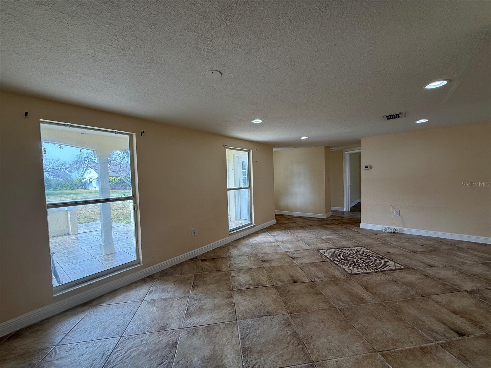 Image 6 of 23 For 3628 Landale Drive