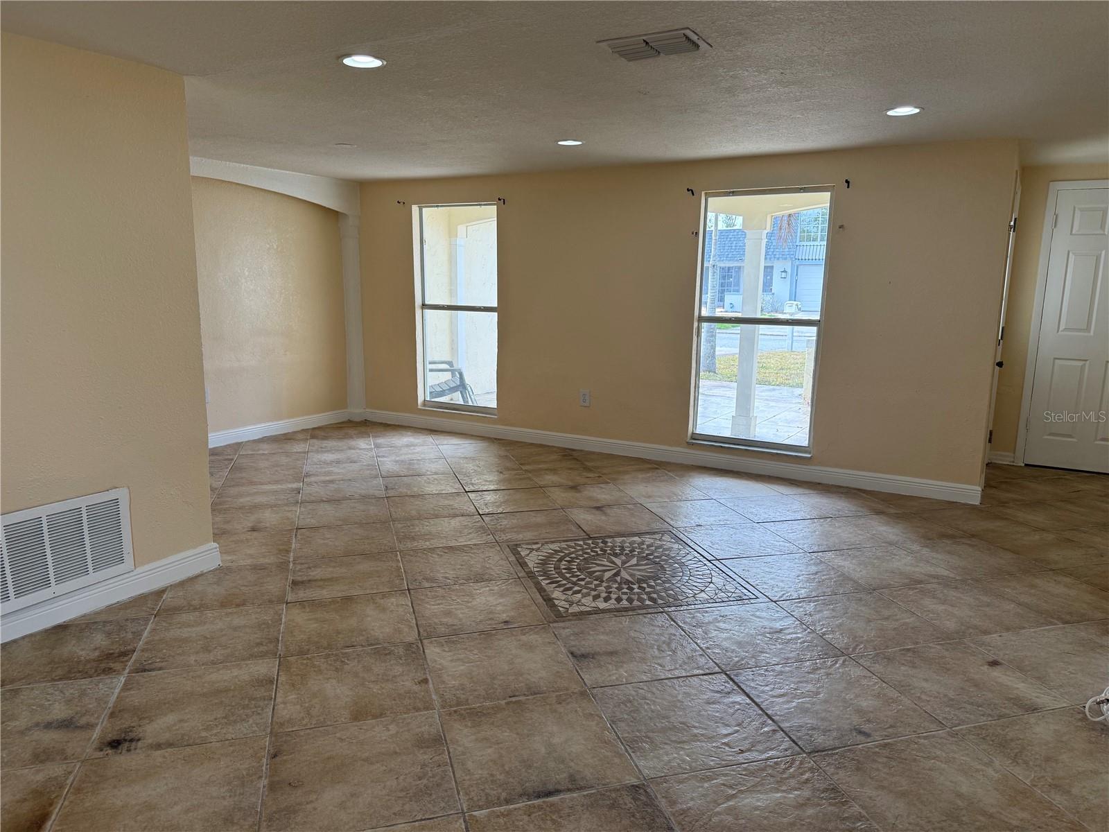 Image 7 of 23 For 3628 Landale Drive