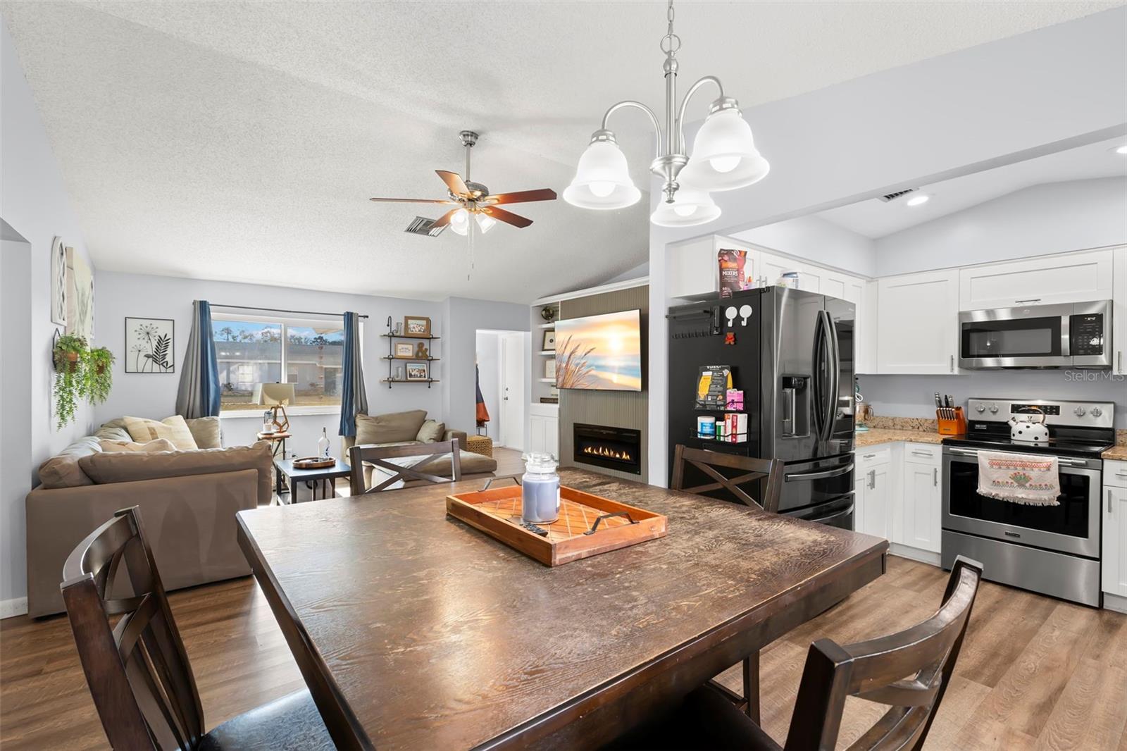 Image 10 of 35 For 9015 108th Avenue