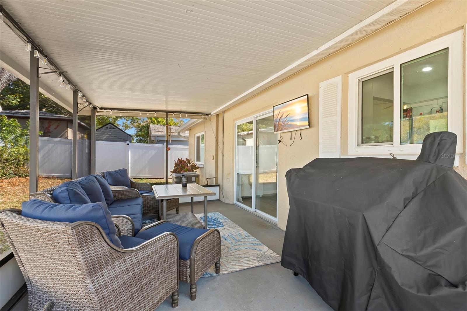 Image 15 of 35 For 9015 108th Avenue