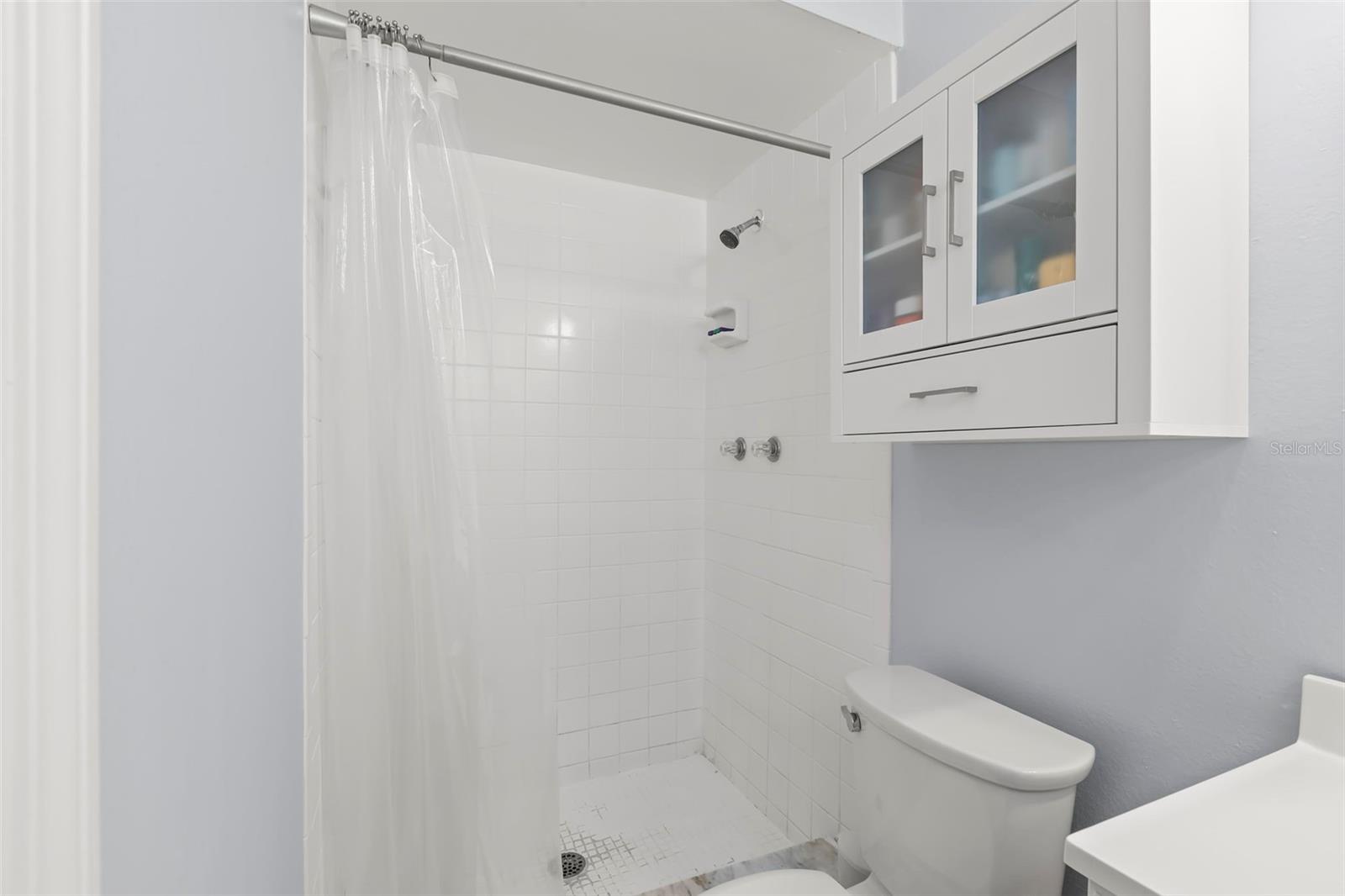 Image 22 of 35 For 9015 108th Avenue