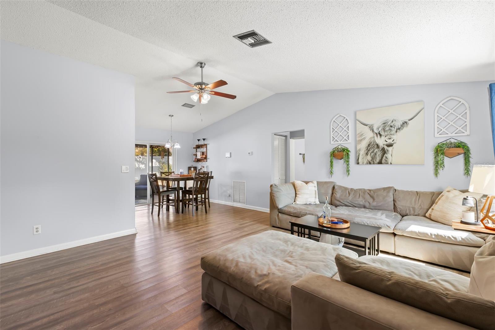 Image 7 of 35 For 9015 108th Avenue