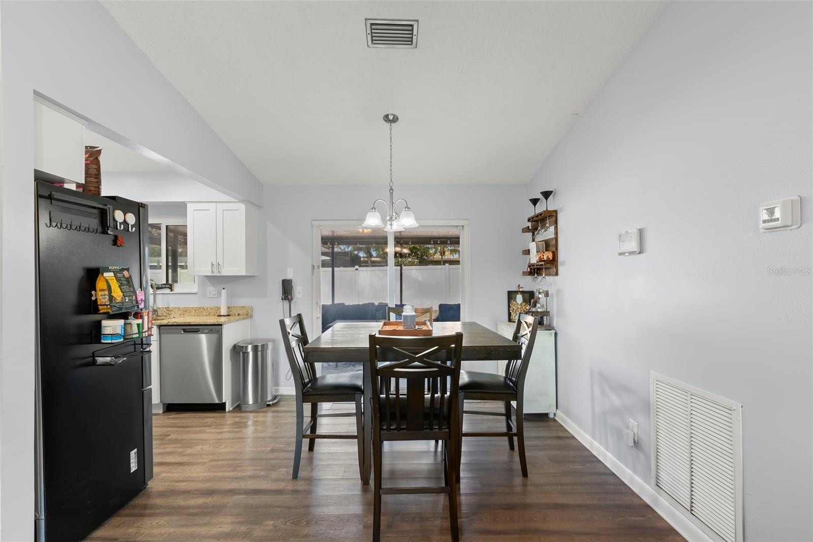 Image 9 of 35 For 9015 108th Avenue