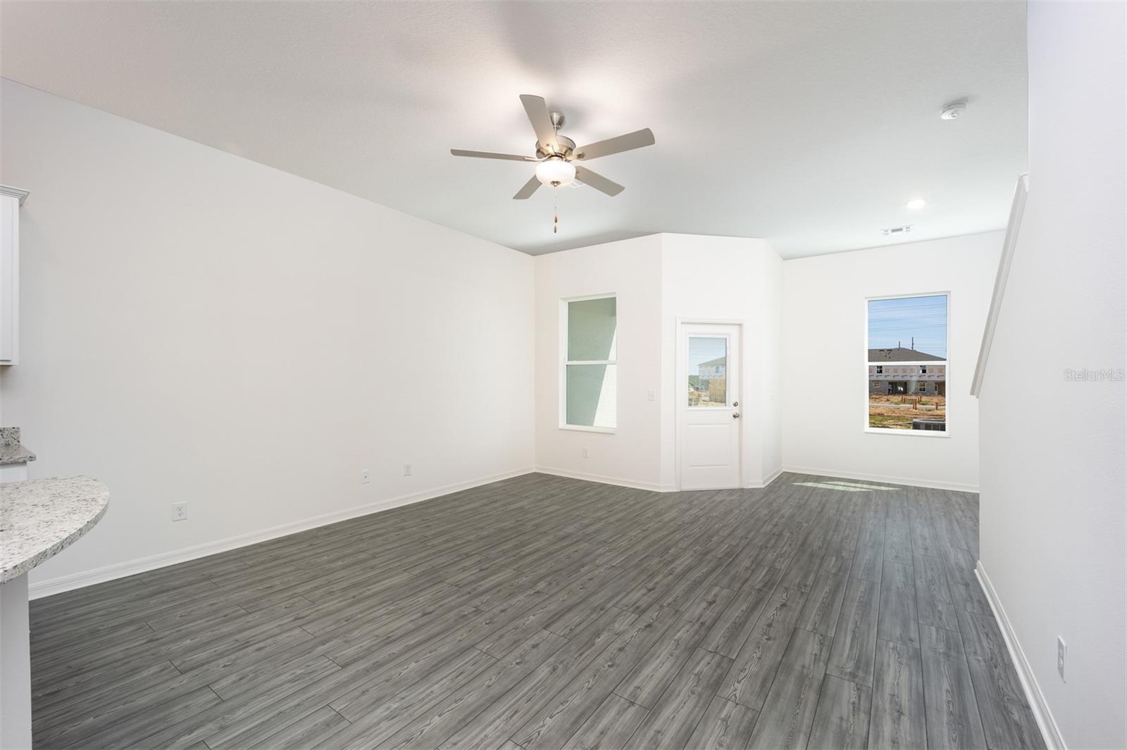 Image 7 of 16 For 715 Poppy Lane