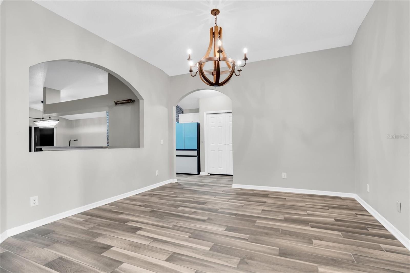 Image 16 of 38 For 16314 Bridgeglade Lane