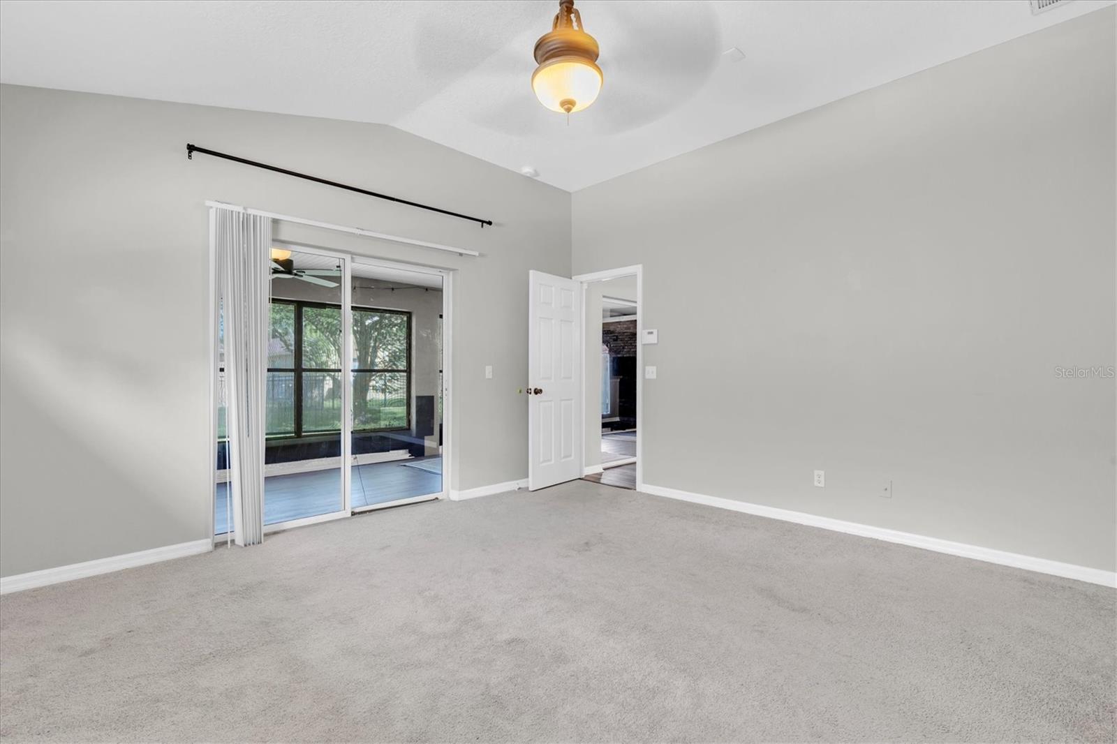 Image 20 of 38 For 16314 Bridgeglade Lane