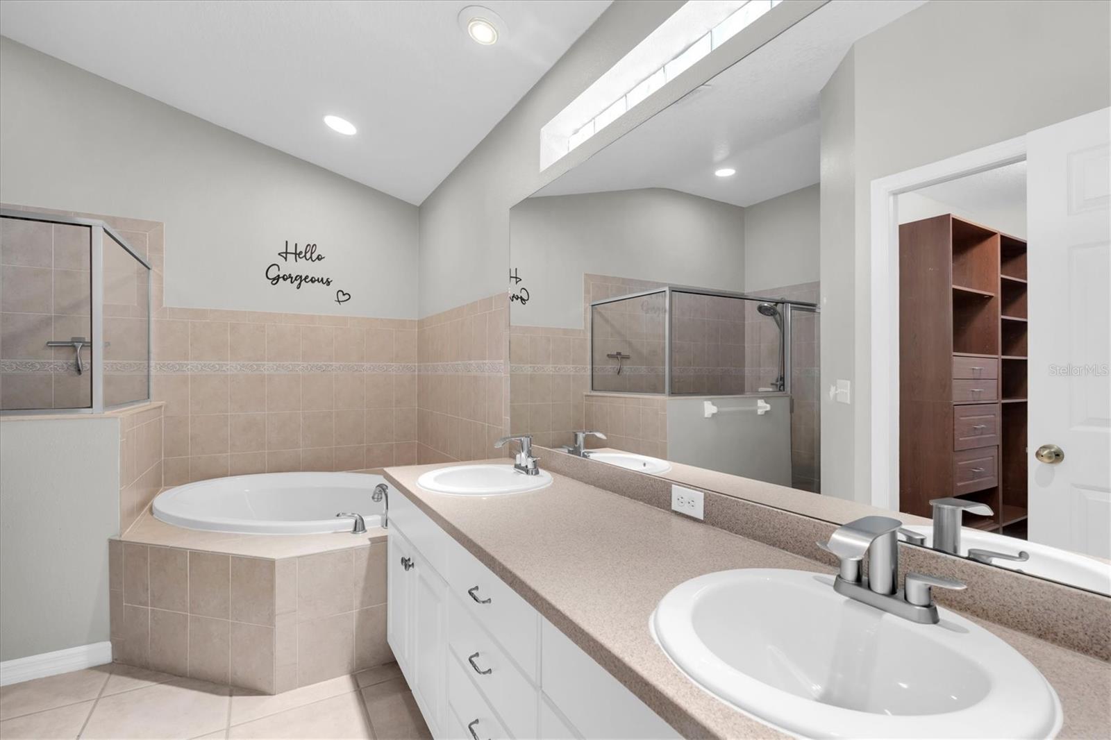 Image 21 of 38 For 16314 Bridgeglade Lane