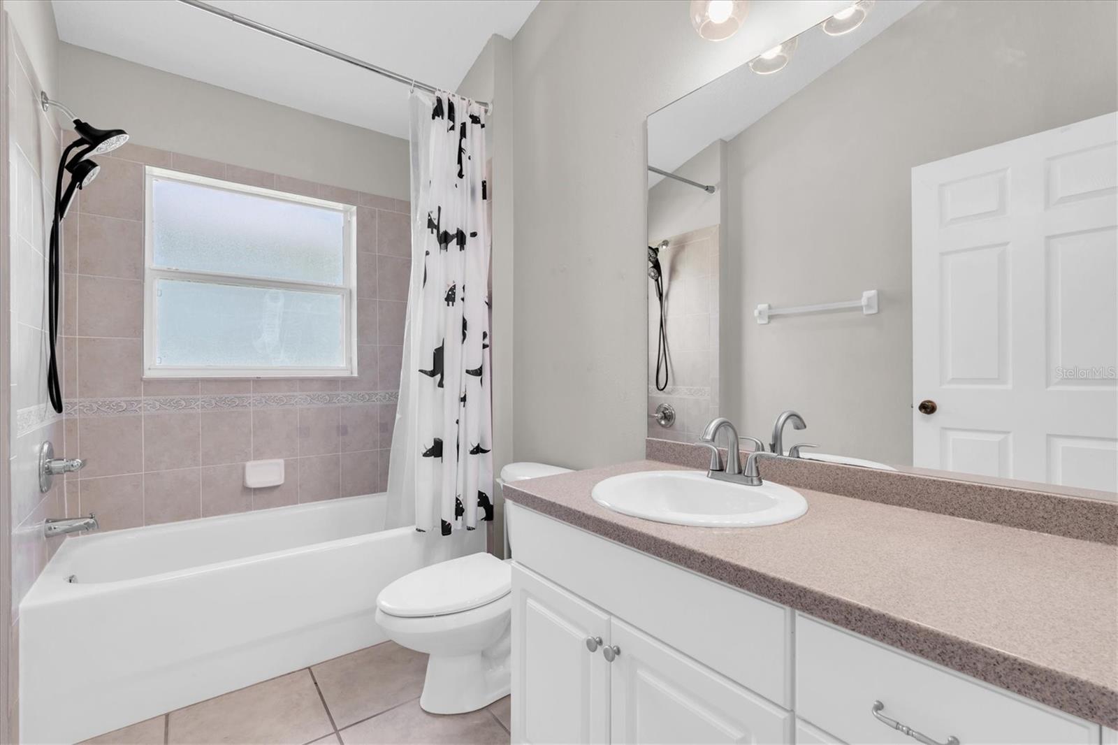 Image 25 of 38 For 16314 Bridgeglade Lane