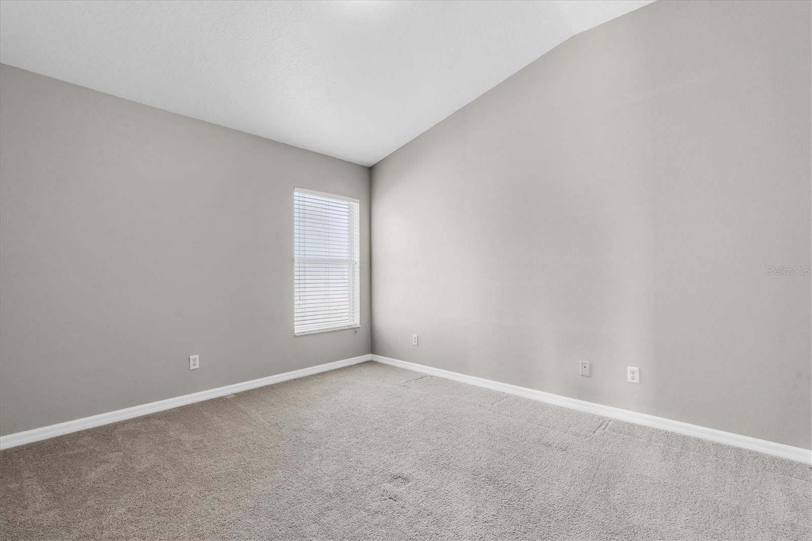 Image 26 of 38 For 16314 Bridgeglade Lane