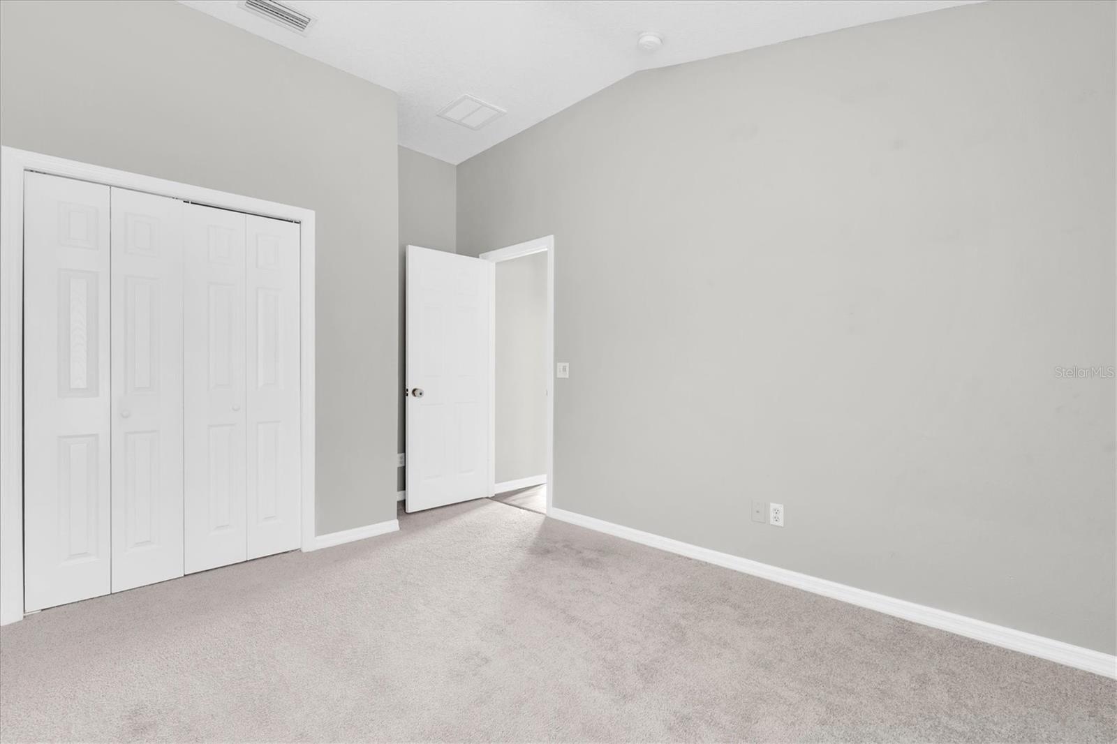 Image 27 of 38 For 16314 Bridgeglade Lane