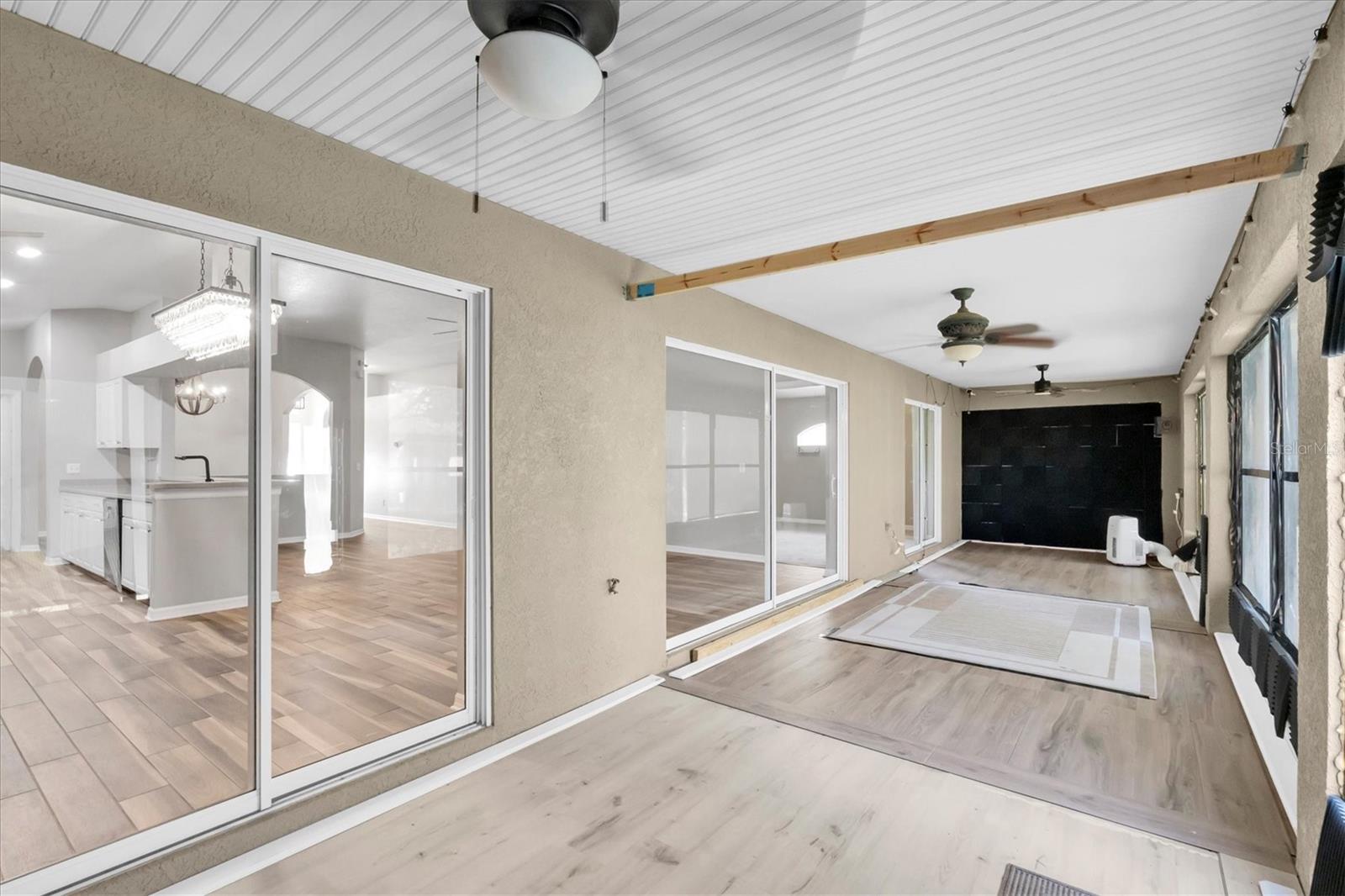 Image 29 of 38 For 16314 Bridgeglade Lane