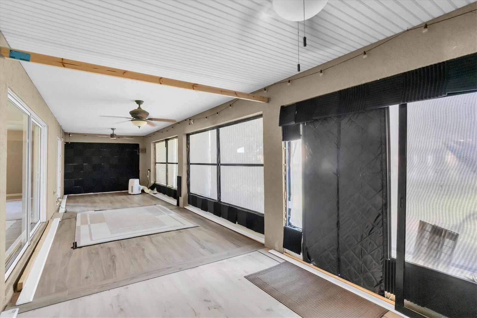 Image 30 of 38 For 16314 Bridgeglade Lane