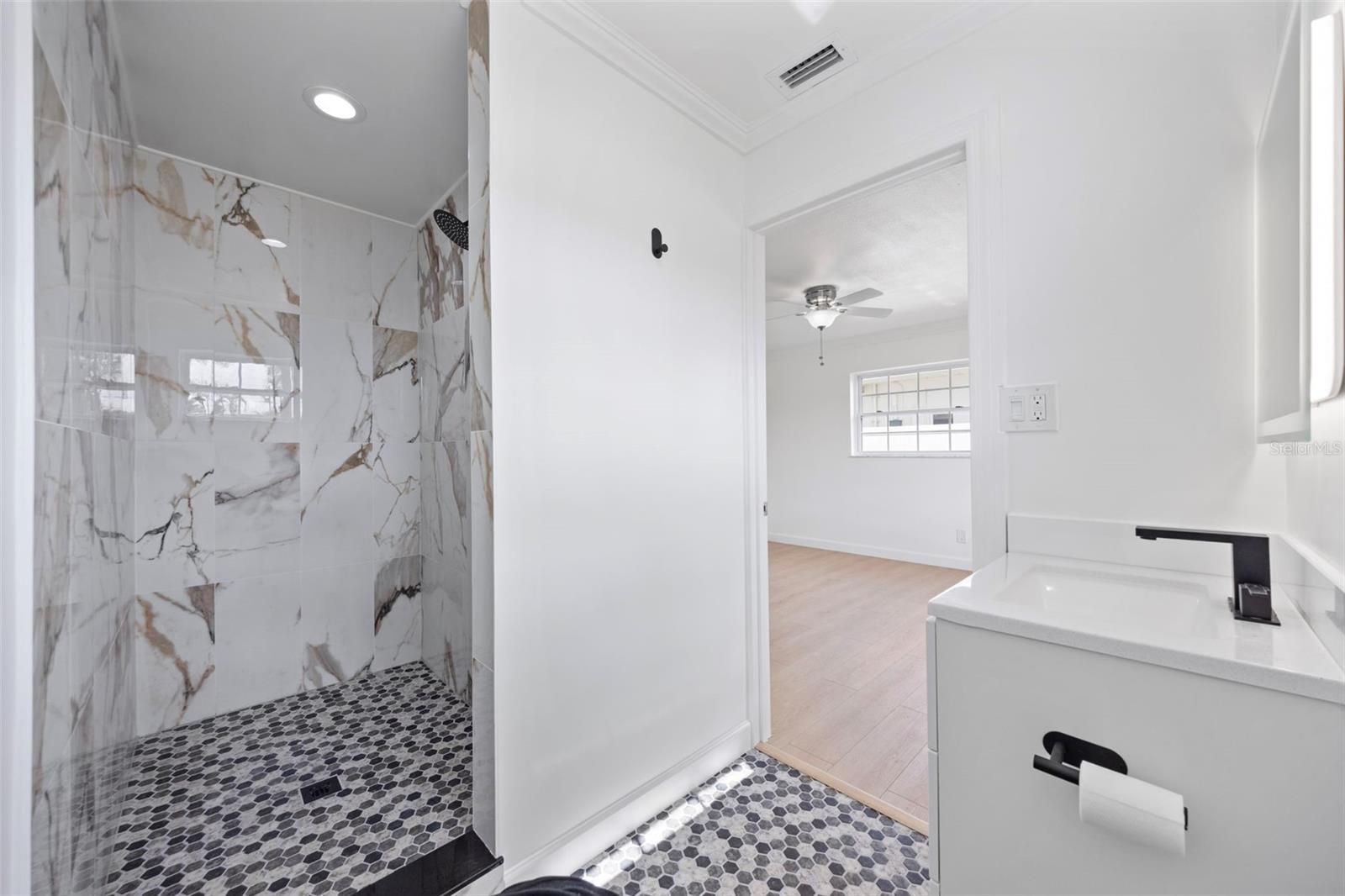 Image 33 of 59 For 1817 Oregon Avenue Ne