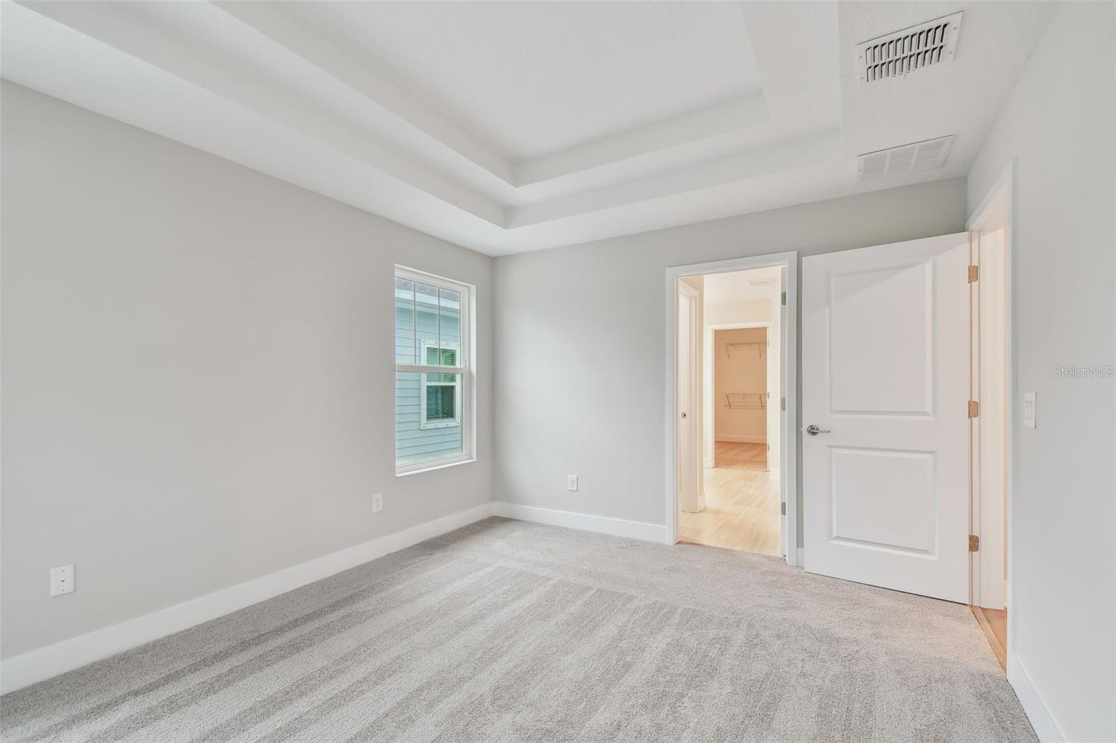 Image 33 of 40 For 5663 Dartmouth Avenue N