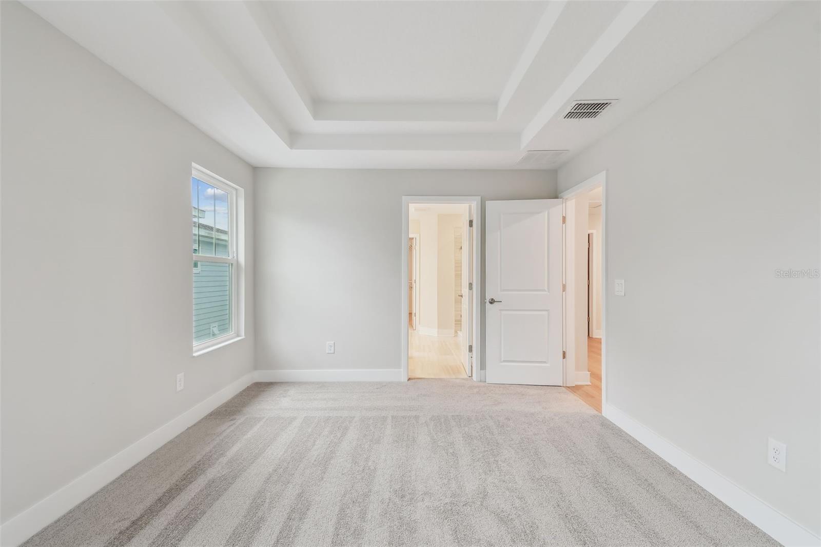 Image 34 of 40 For 5663 Dartmouth Avenue N