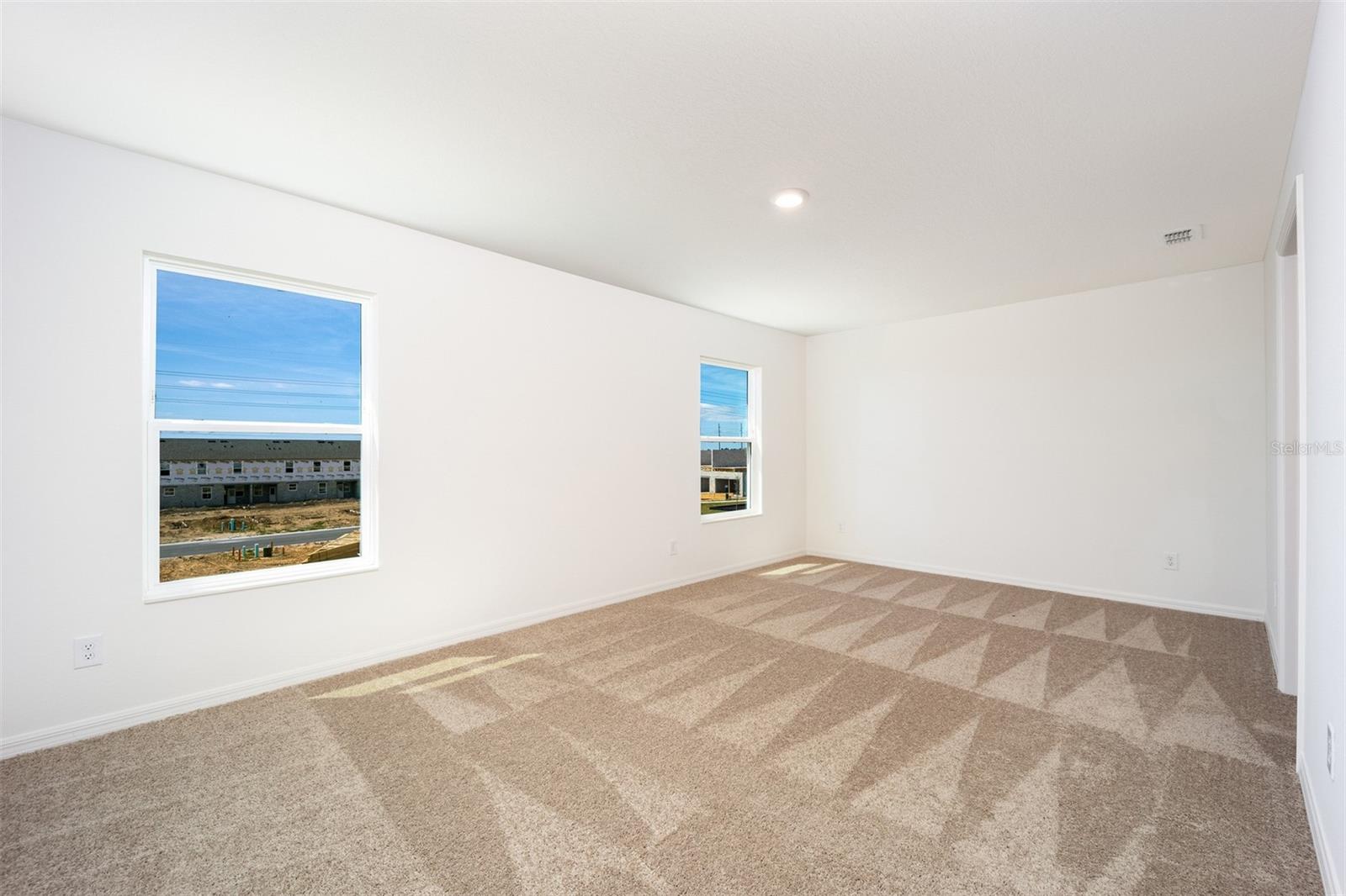 Image 9 of 16 For 697 Poppy Lane