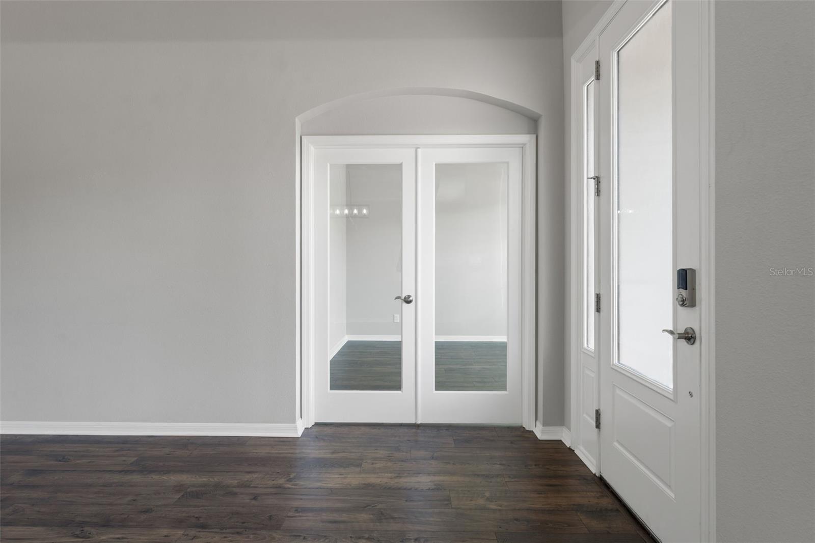 Image 17 of 97 For 19324 Eagle Creek Lane Lane