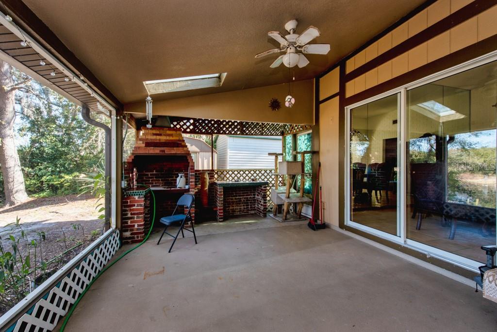 Listing photo id 24 for 16123 Lake Burrell Drive