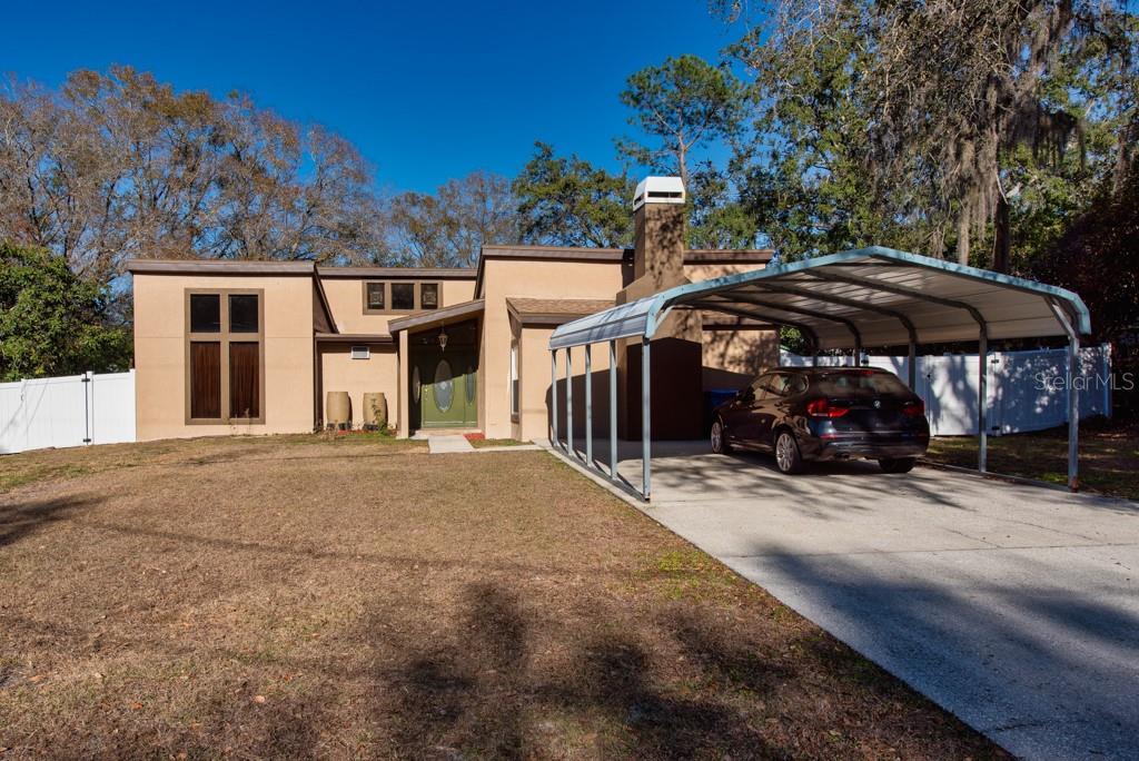 Listing photo id 32 for 16123 Lake Burrell Drive