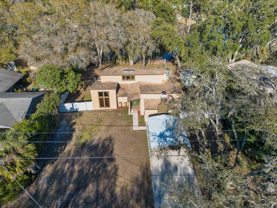 Listing photo id 35 for 16123 Lake Burrell Drive