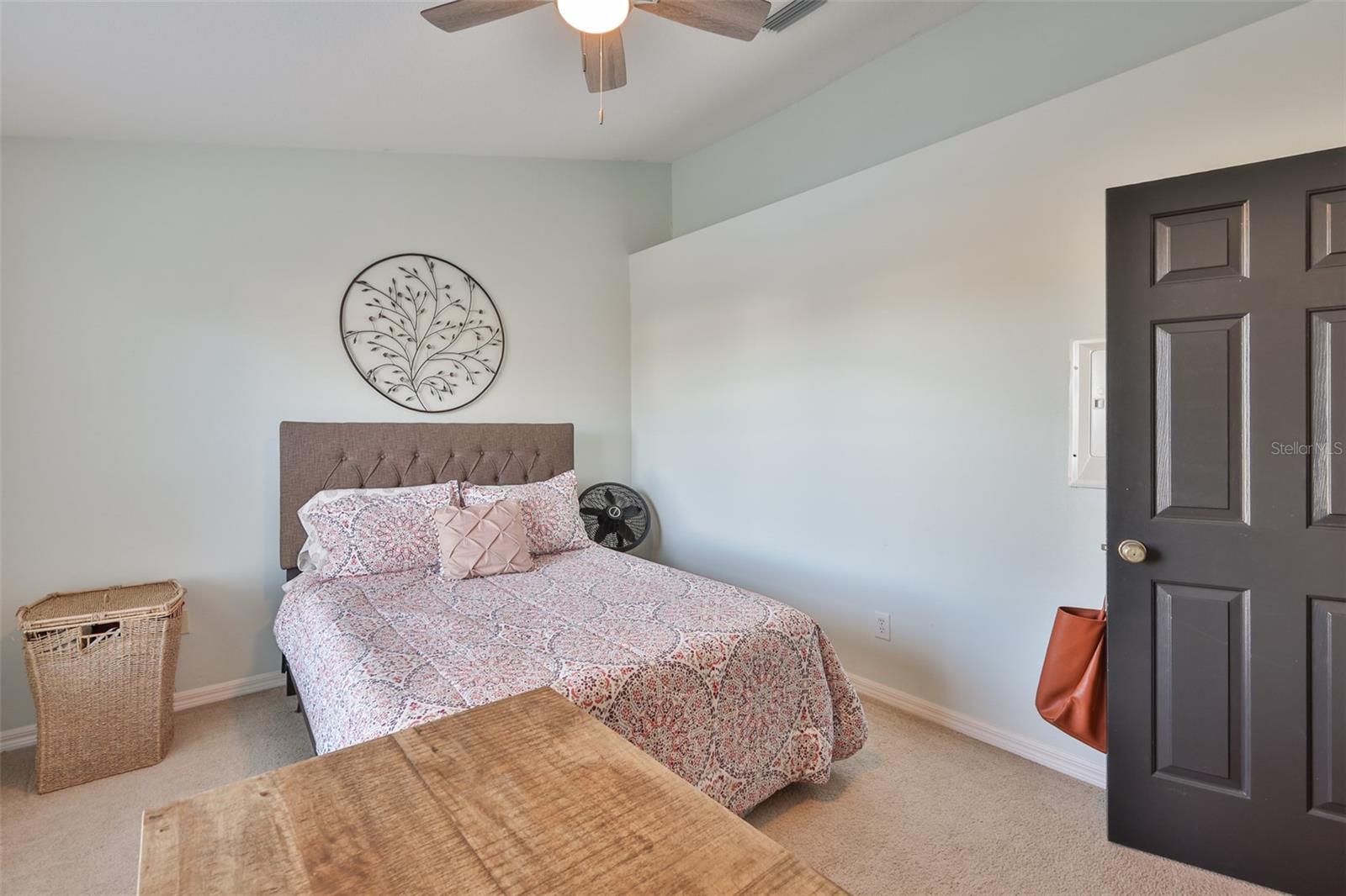 Listing photo id 11 for 12349 Country White Circle