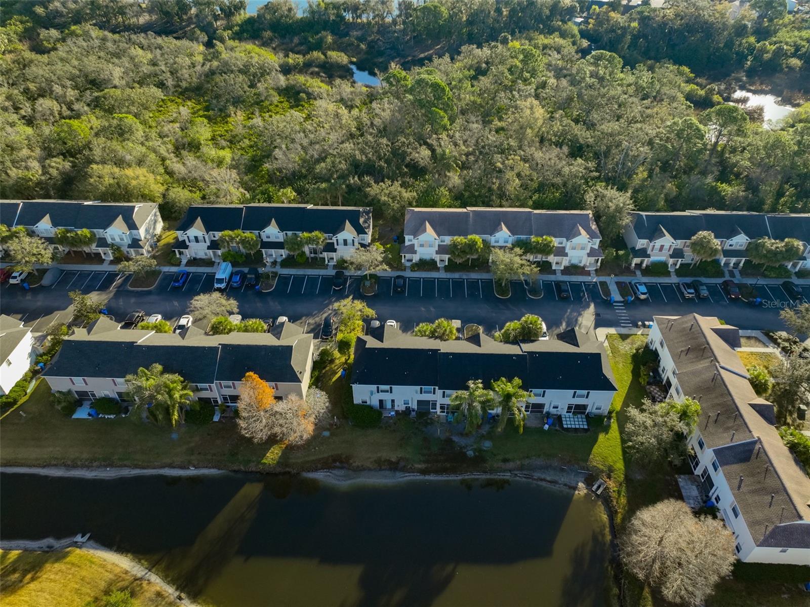 Listing photo id 26 for 12349 Country White Circle