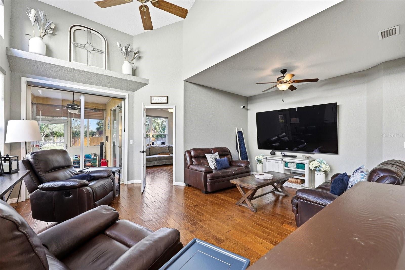 Image 6 of 61 For 1050 Starkey Road 2301