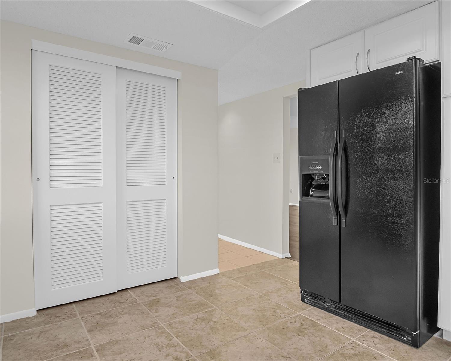 Image 9 of 32 For 9 Haig Place 612