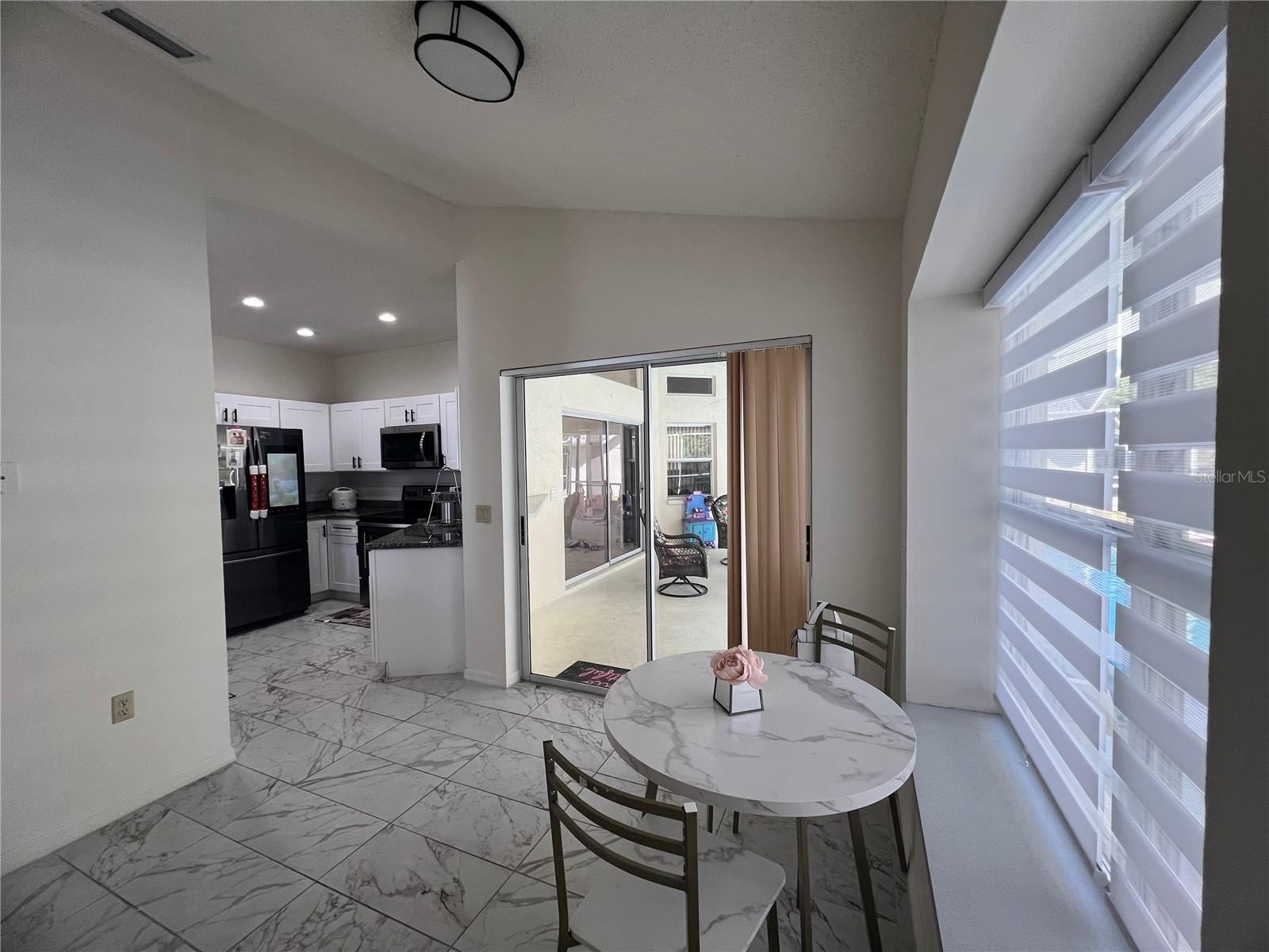 Listing photo id 14 for 14189 Cornewall Lane