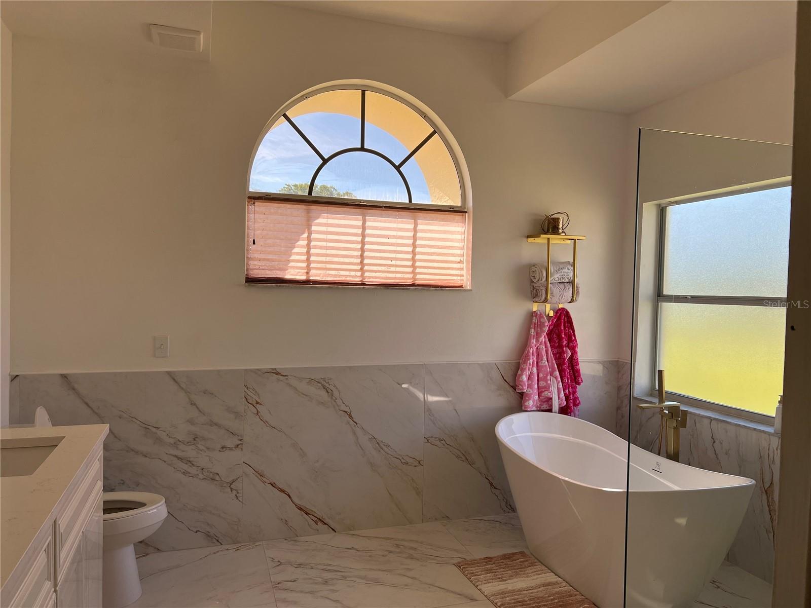 Listing photo id 20 for 14189 Cornewall Lane