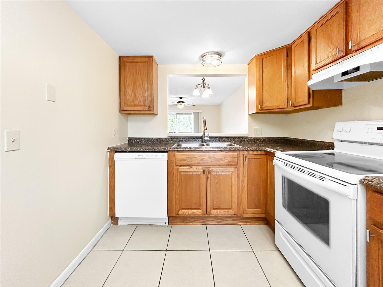 Image 8 of 22 For 6336 Newtown Circle 36b2