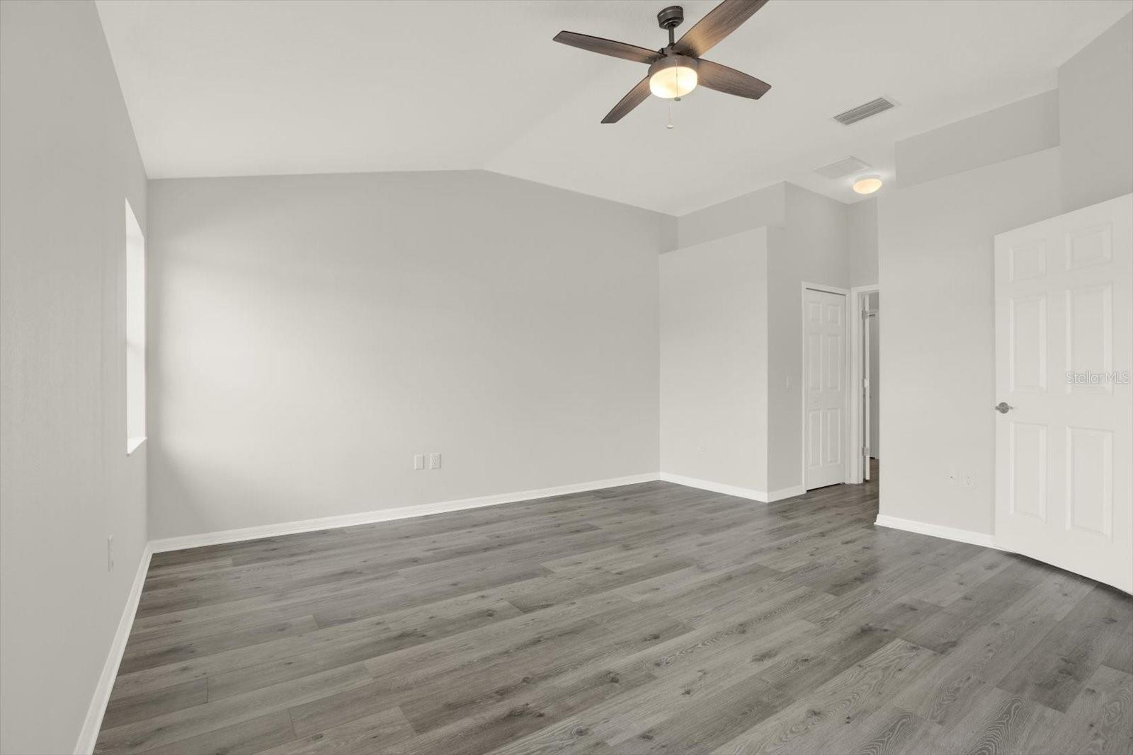 Image 26 of 68 For 11013 Torrey Pines Court