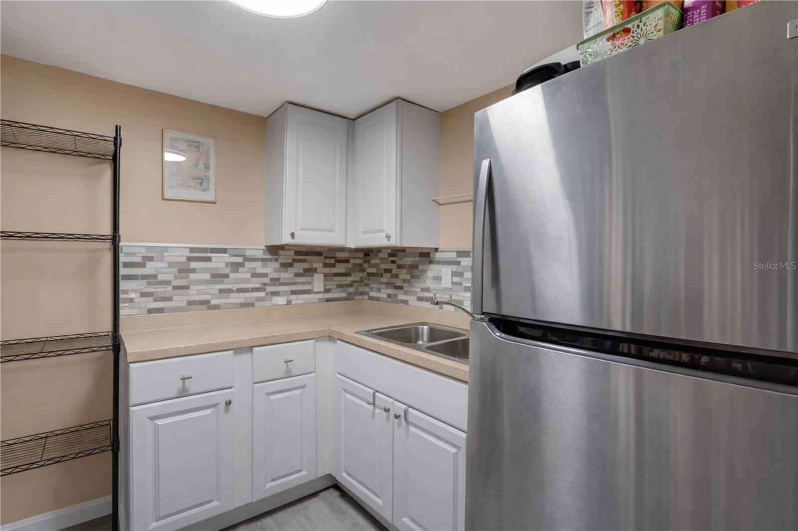 Listing photo id 27 for 316 Columbus Drive