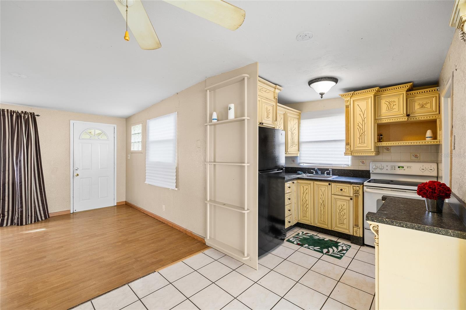 Image 12 of 29 For 10473 113th Avenue