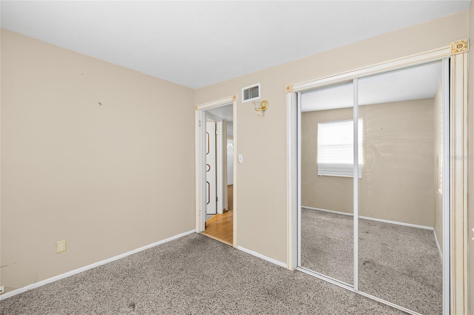 Image 16 of 29 For 10473 113th Avenue