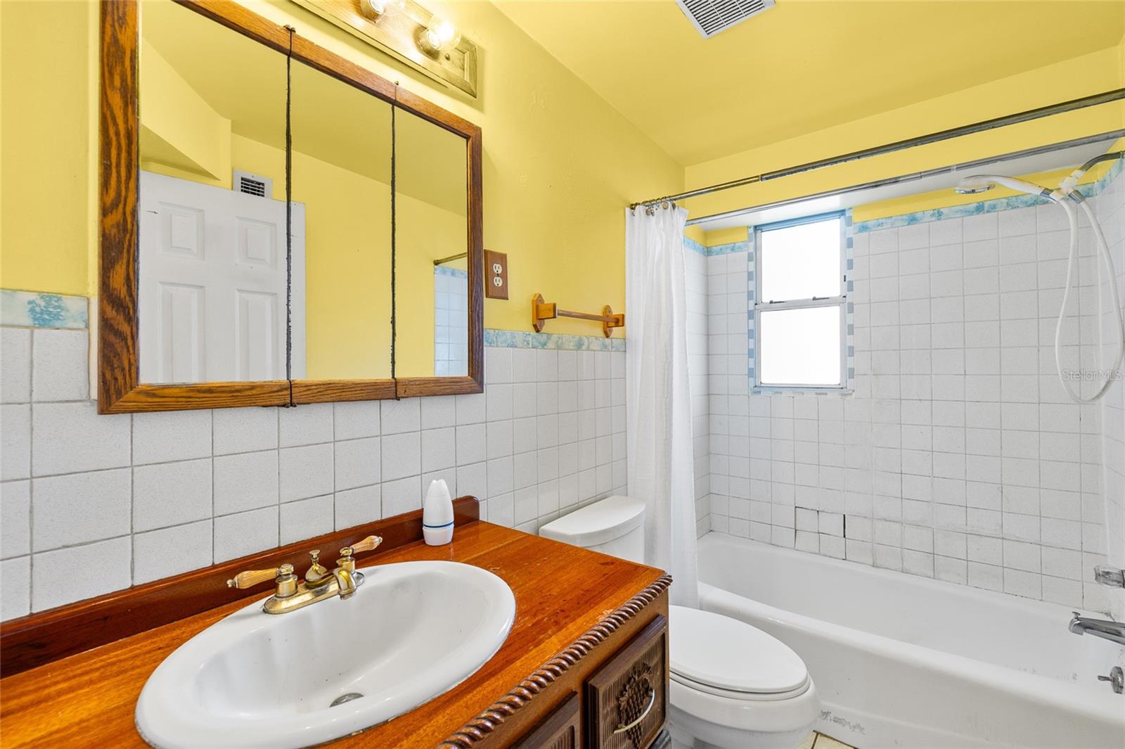 Image 17 of 29 For 10473 113th Avenue