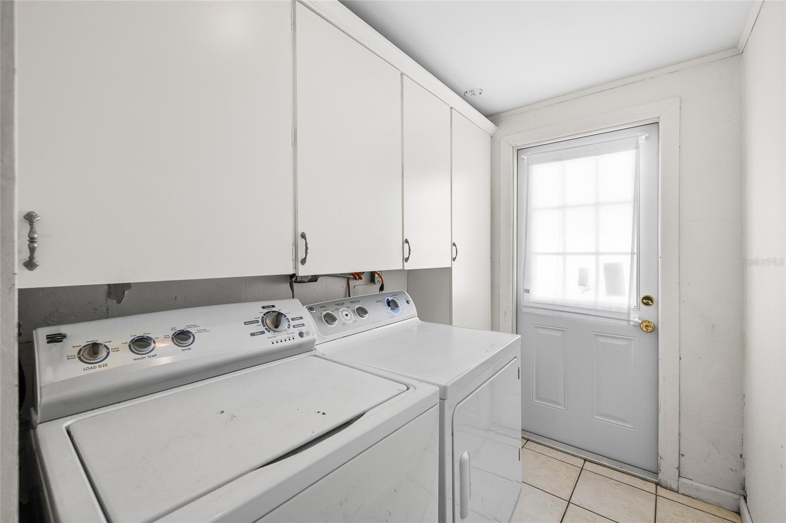 Image 20 of 29 For 10473 113th Avenue