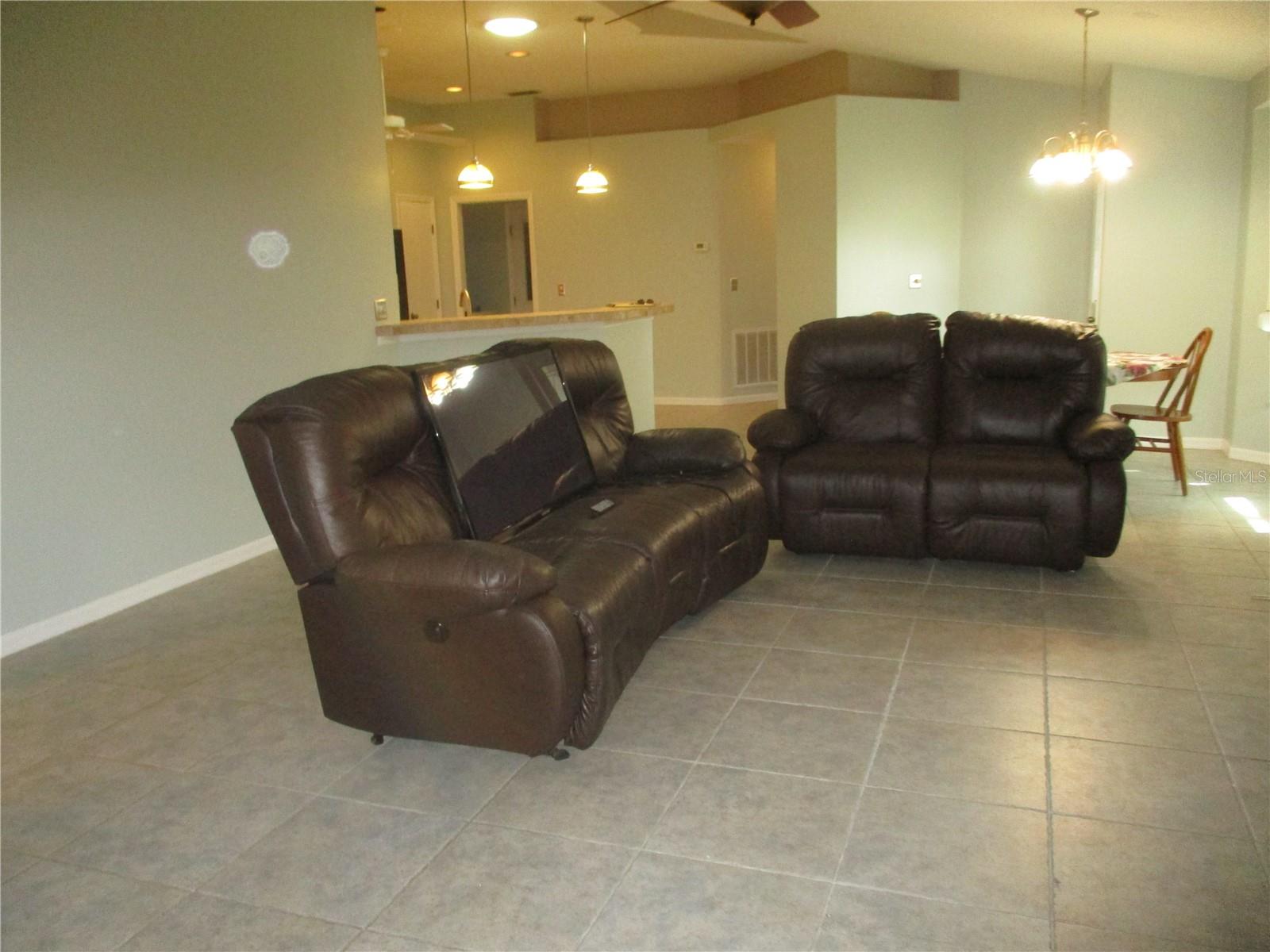 Image 4 of 21 For 2405 Nantucket Glen Place