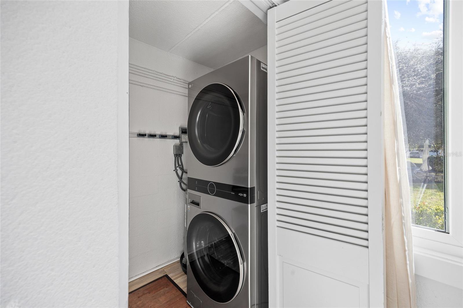 Image 22 of 34 For 9950 47th Avenue N 104