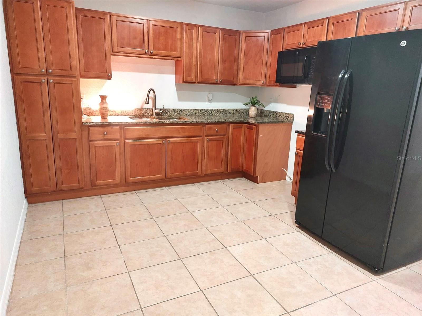 Image 14 of 41 For 2136 Rambla Street