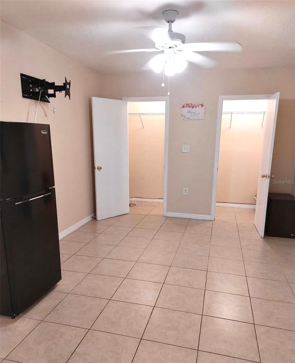 Image 21 of 41 For 2136 Rambla Street