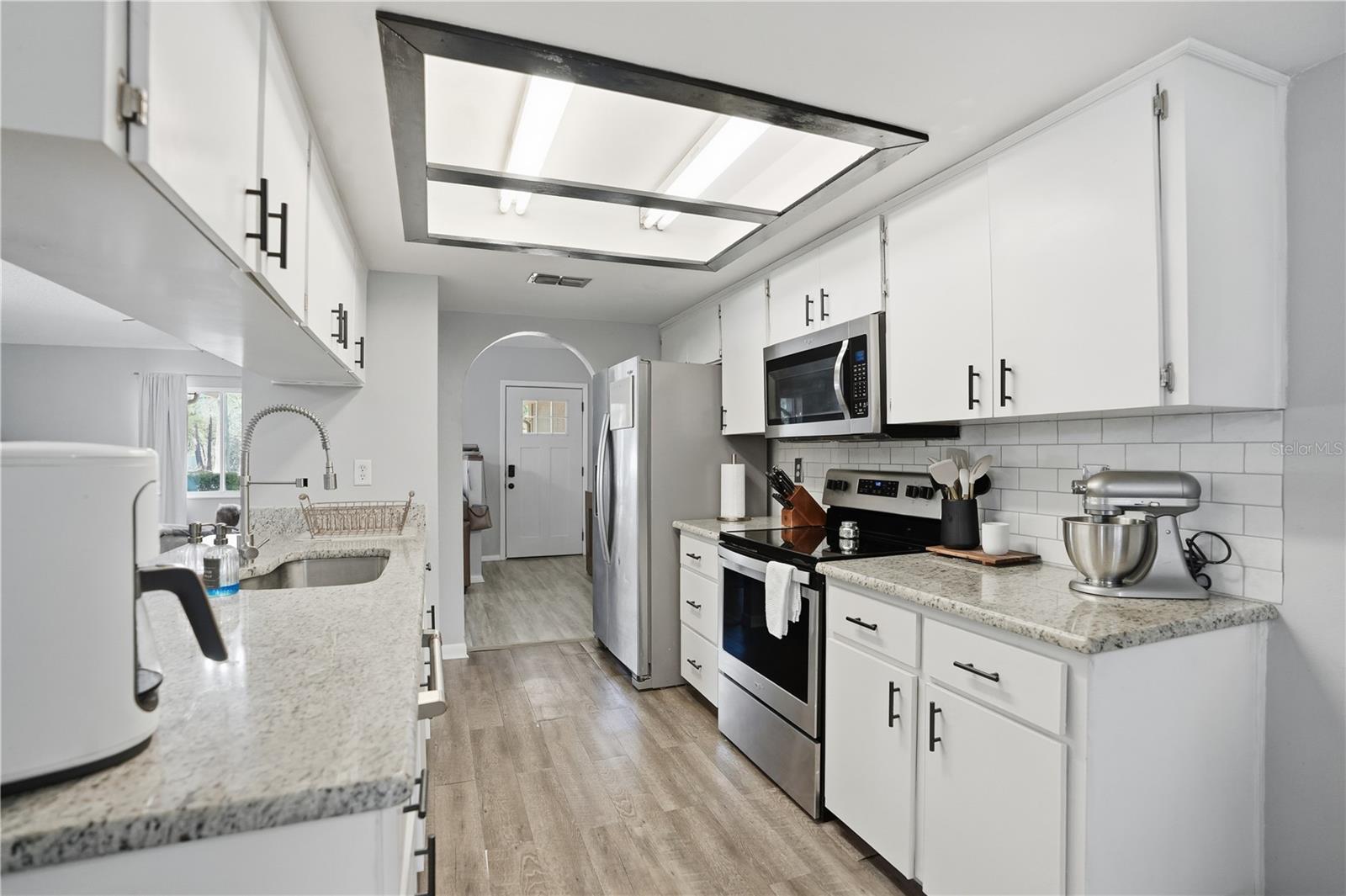 Image 17 of 47 For 4236 Bayridge Court