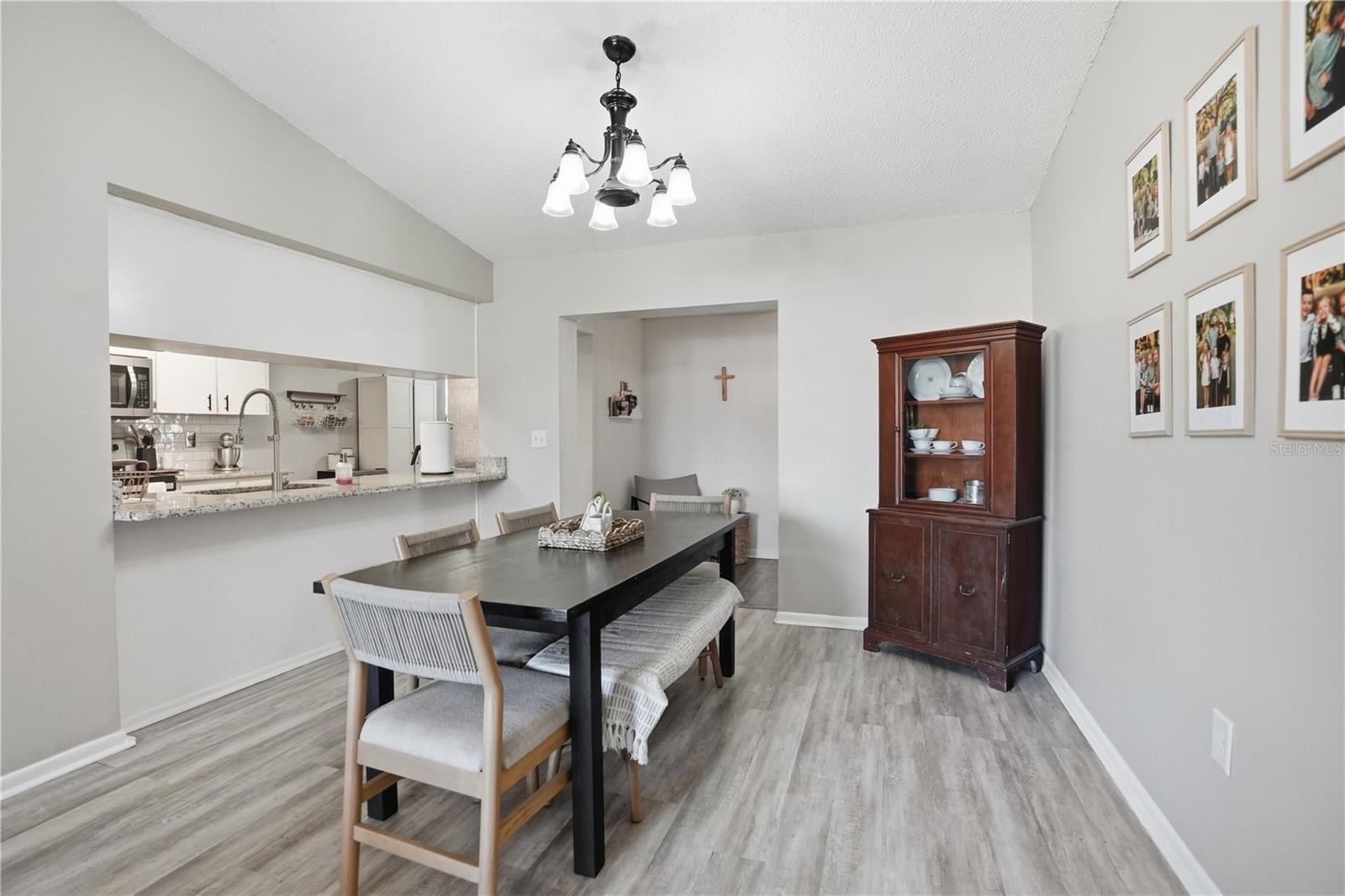 Image 20 of 47 For 4236 Bayridge Court