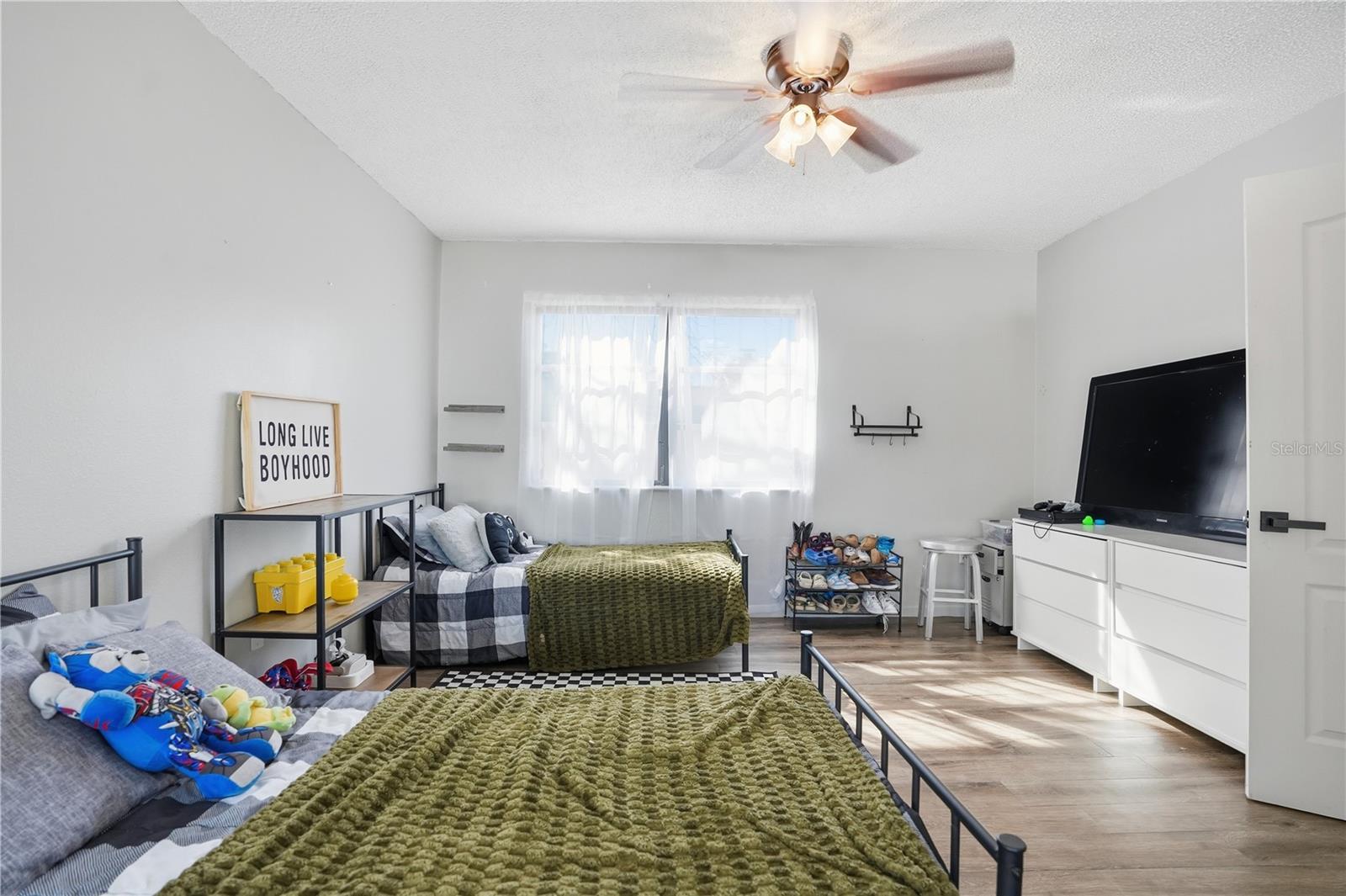 Image 32 of 47 For 4236 Bayridge Court