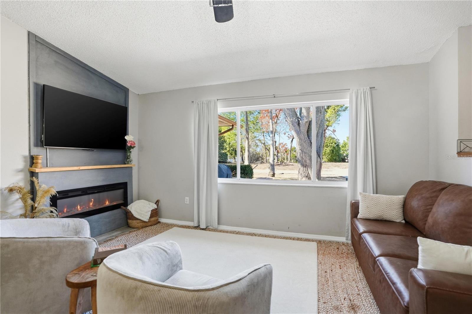 Image 9 of 47 For 4236 Bayridge Court