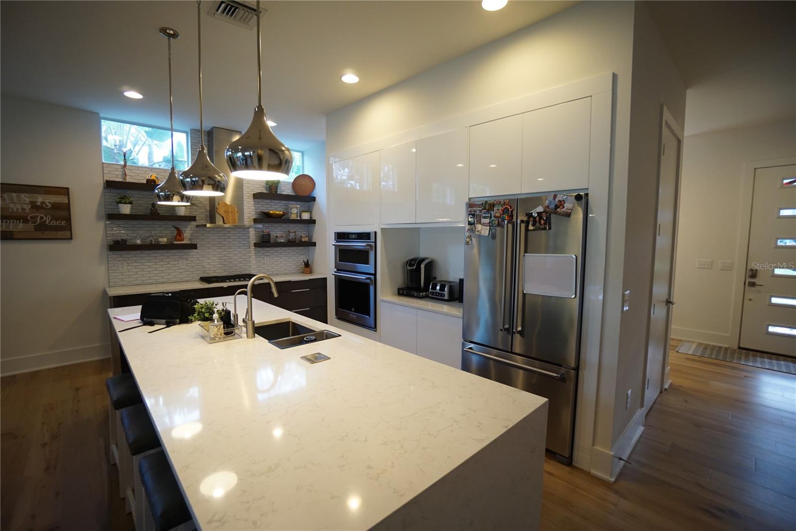 Image 5 of 24 For 209 Trask Street