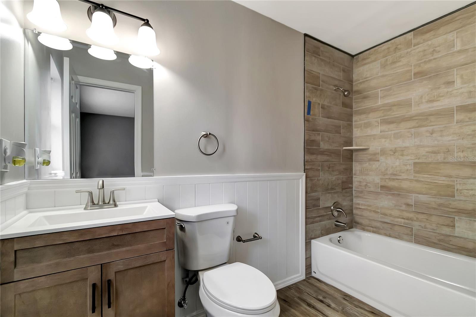 Image 17 of 30 For 2229 Elizabeth Drive